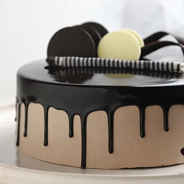 Chocolate Cream Cake Eggless - Image 2