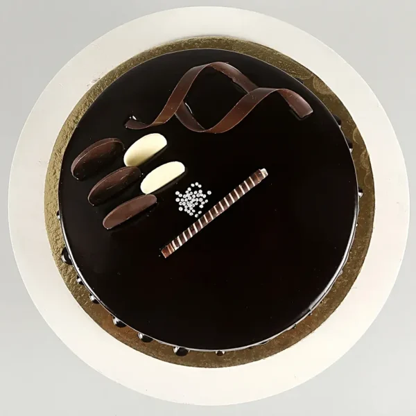 Chocolate Cream Cake Eggless - Image 5