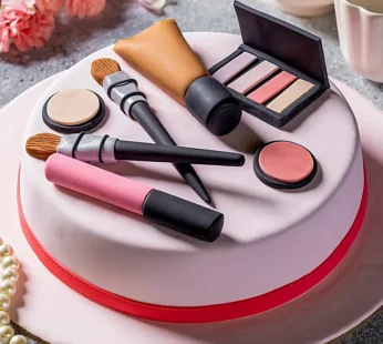 Glamour Muse Chocolate Cake