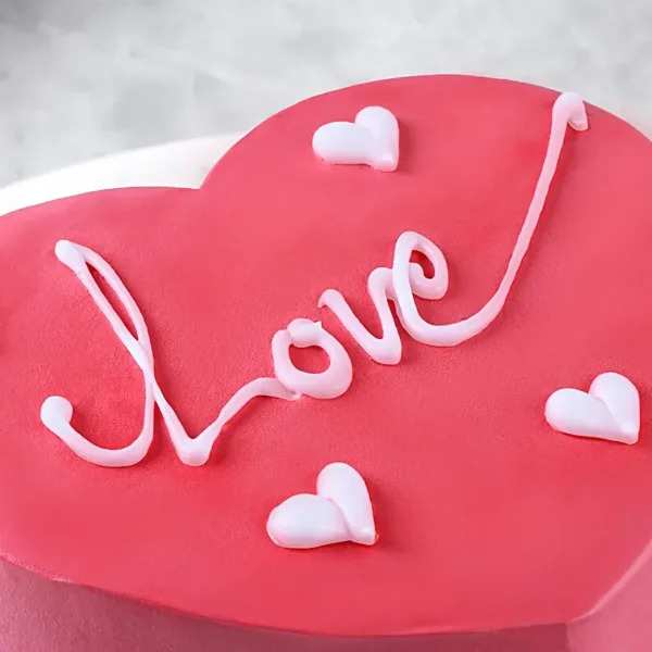 Love Spell Chocolate Bento Cake - Image 4